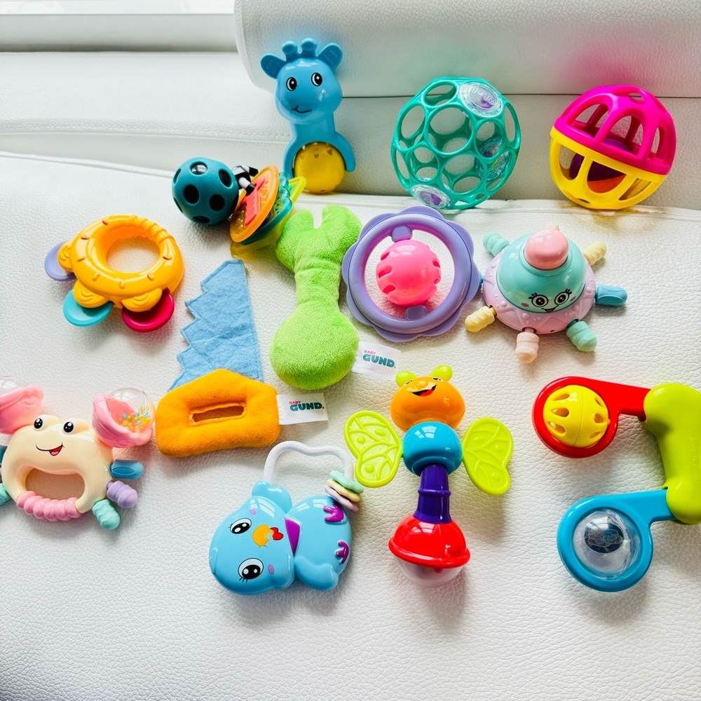 Baby toys for sensory and fine motor skills development - 13 toys